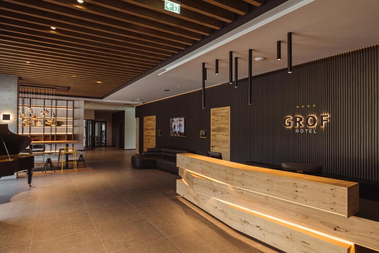 Hotel Grof Vransko Eksteriør billede